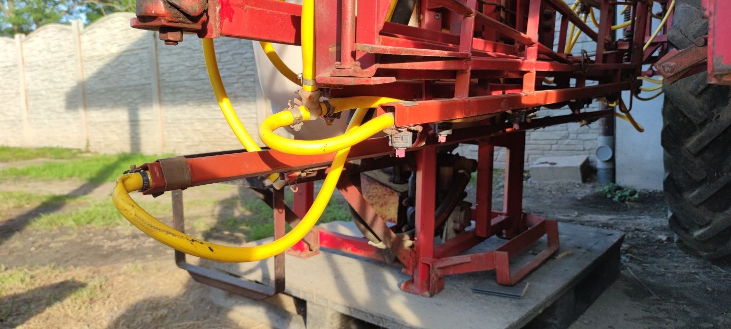 Opryskiwacz Pilmet 412, 400l, 12m