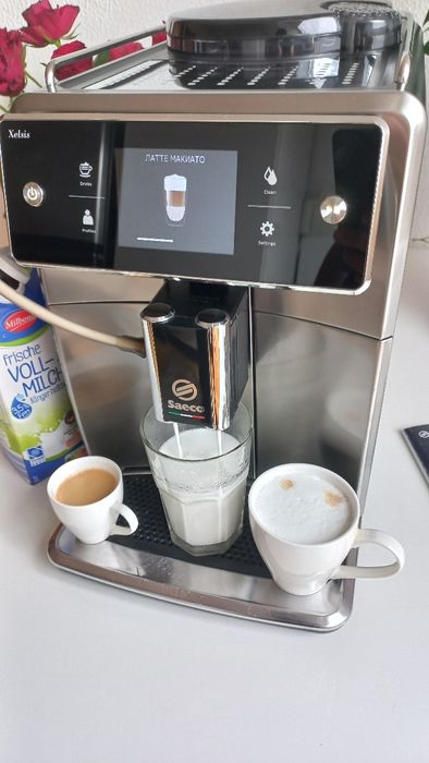 Кавомашина Saeco Xelsis SM7583