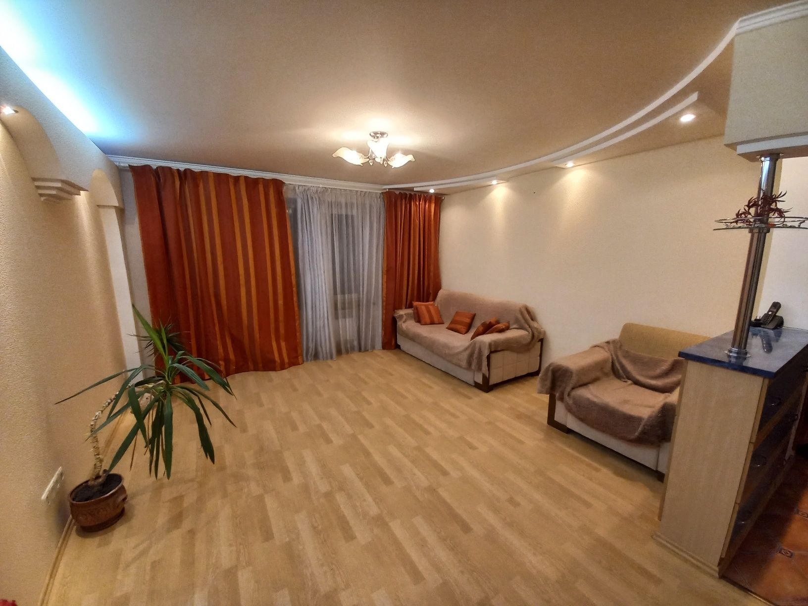 Сдам 3 к квартиру Центр
