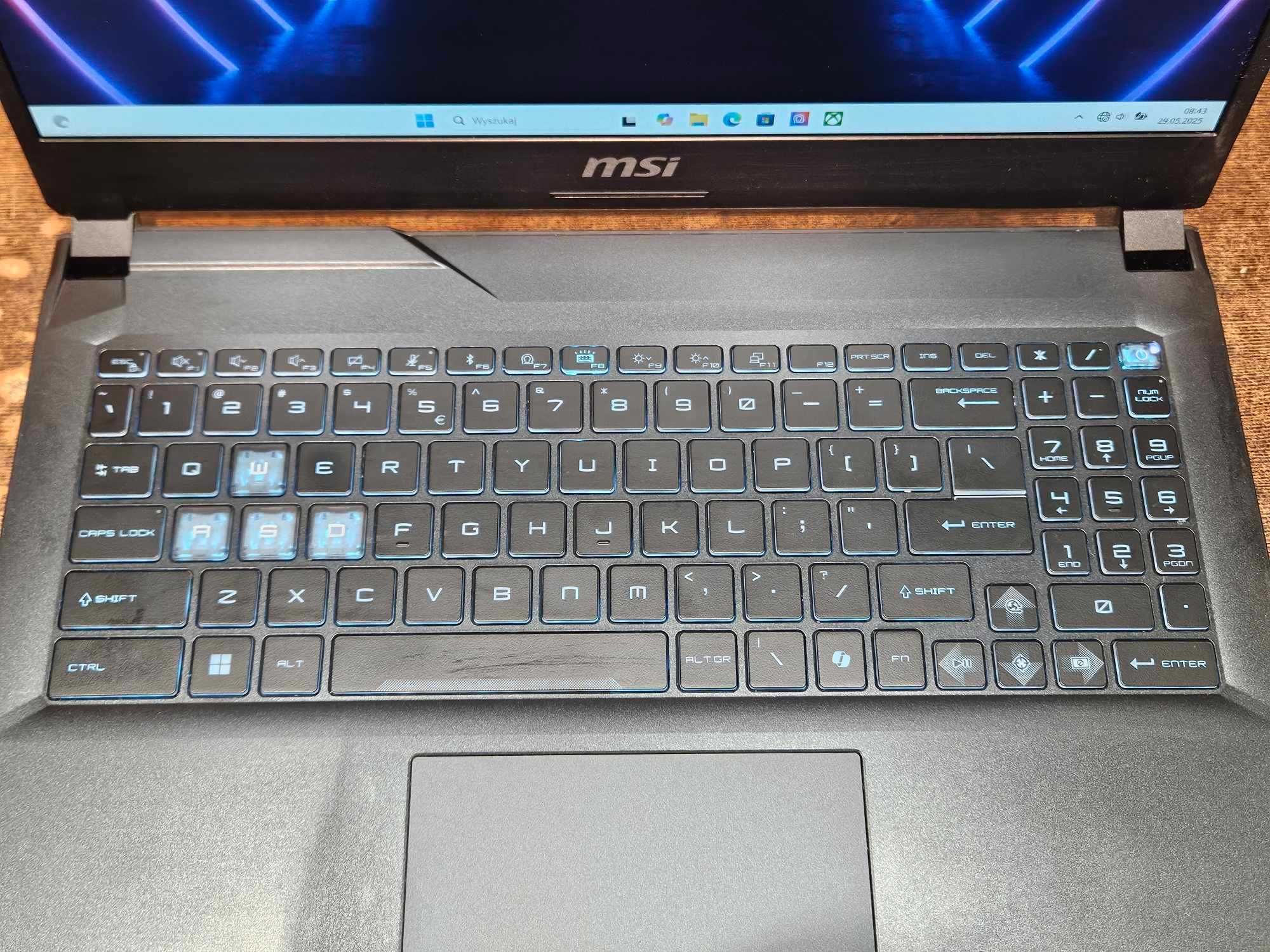 Laptop MSI Cyborg 15 16GB RAM 512GB SSD RTX4050