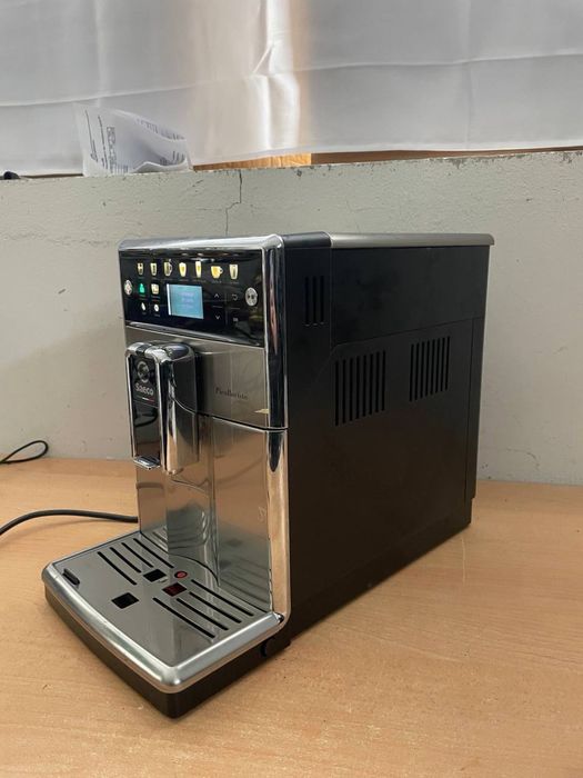 Кавомашина Saeco Xelsis SM5573 / 10 (2019 рік)