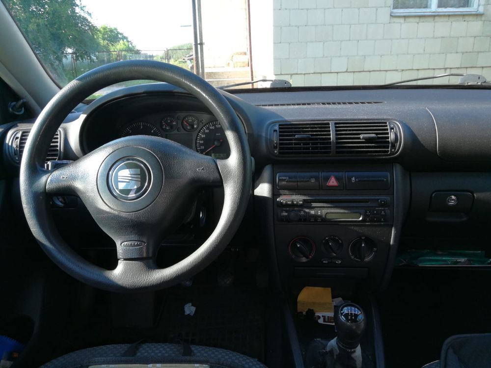 Seat Leon uszkodzony