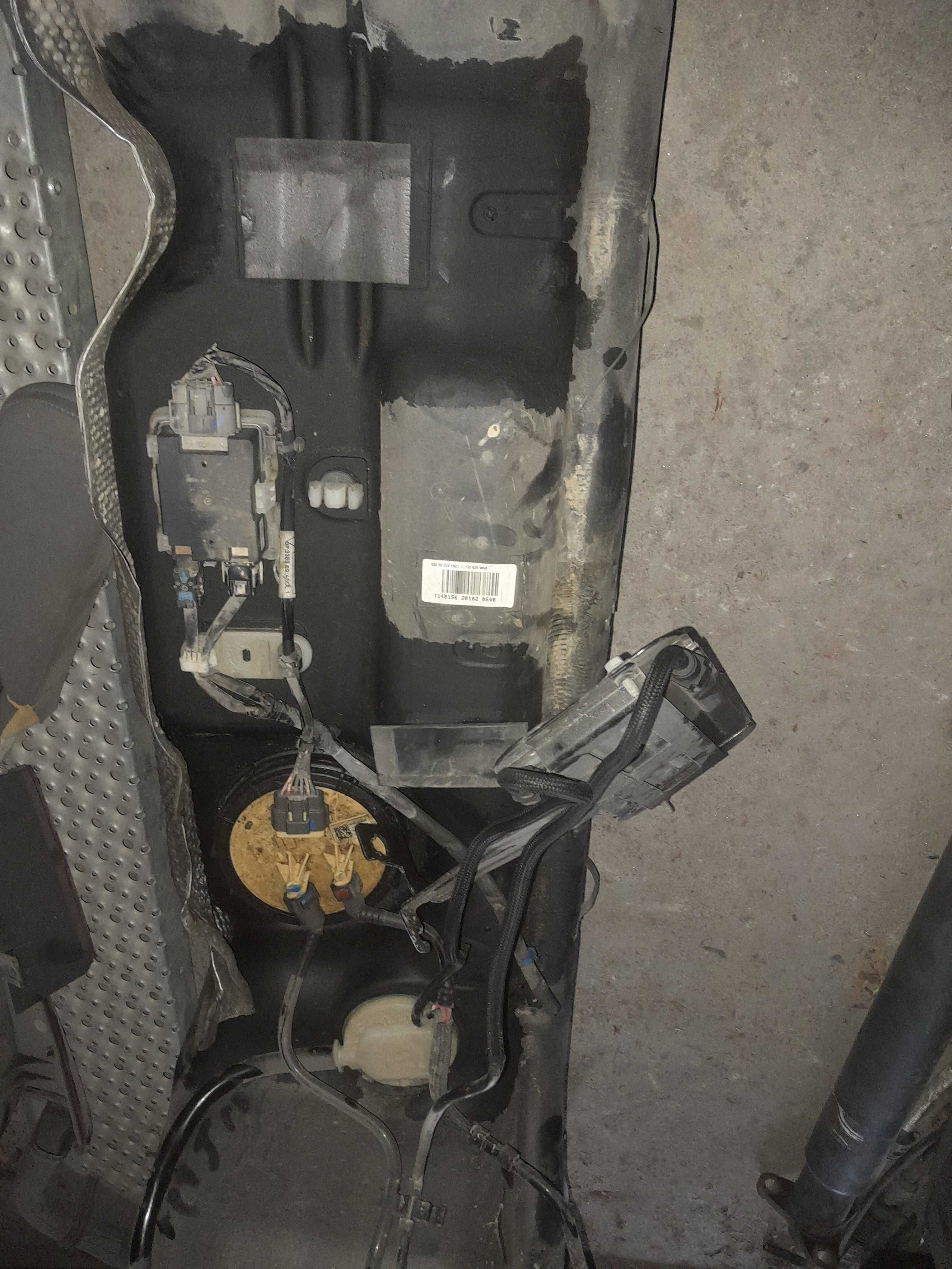 Instalação depósito  de gasóleo renault master