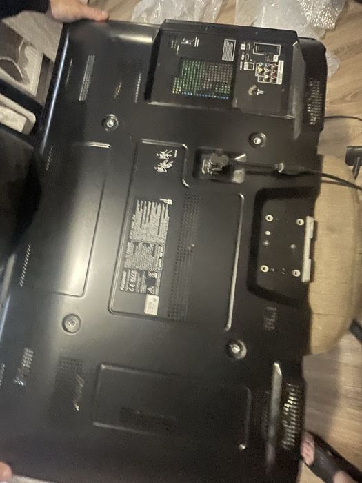 Телевізор в робочому стані..