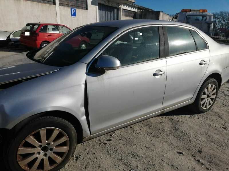 Para peças Volkswagen Jetta 1.9TDI ano 2007