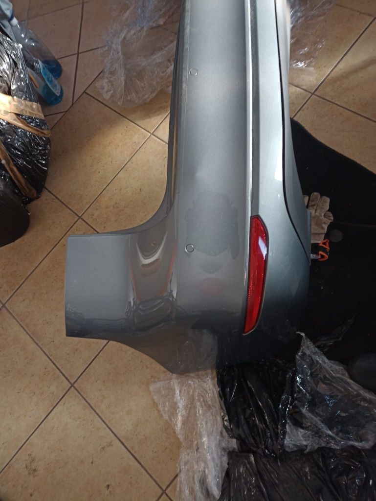 Zderzak tylny VW Golf V 5 Plus