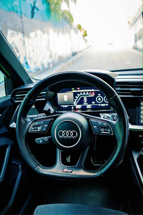 Wypożyczalnia samochodów Audi RS3 wynajem rent a CAR auto do ślubu