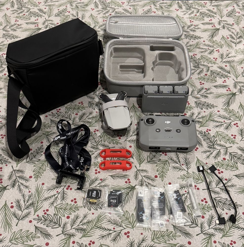 DJI Mini 2 SE Fly More Combo