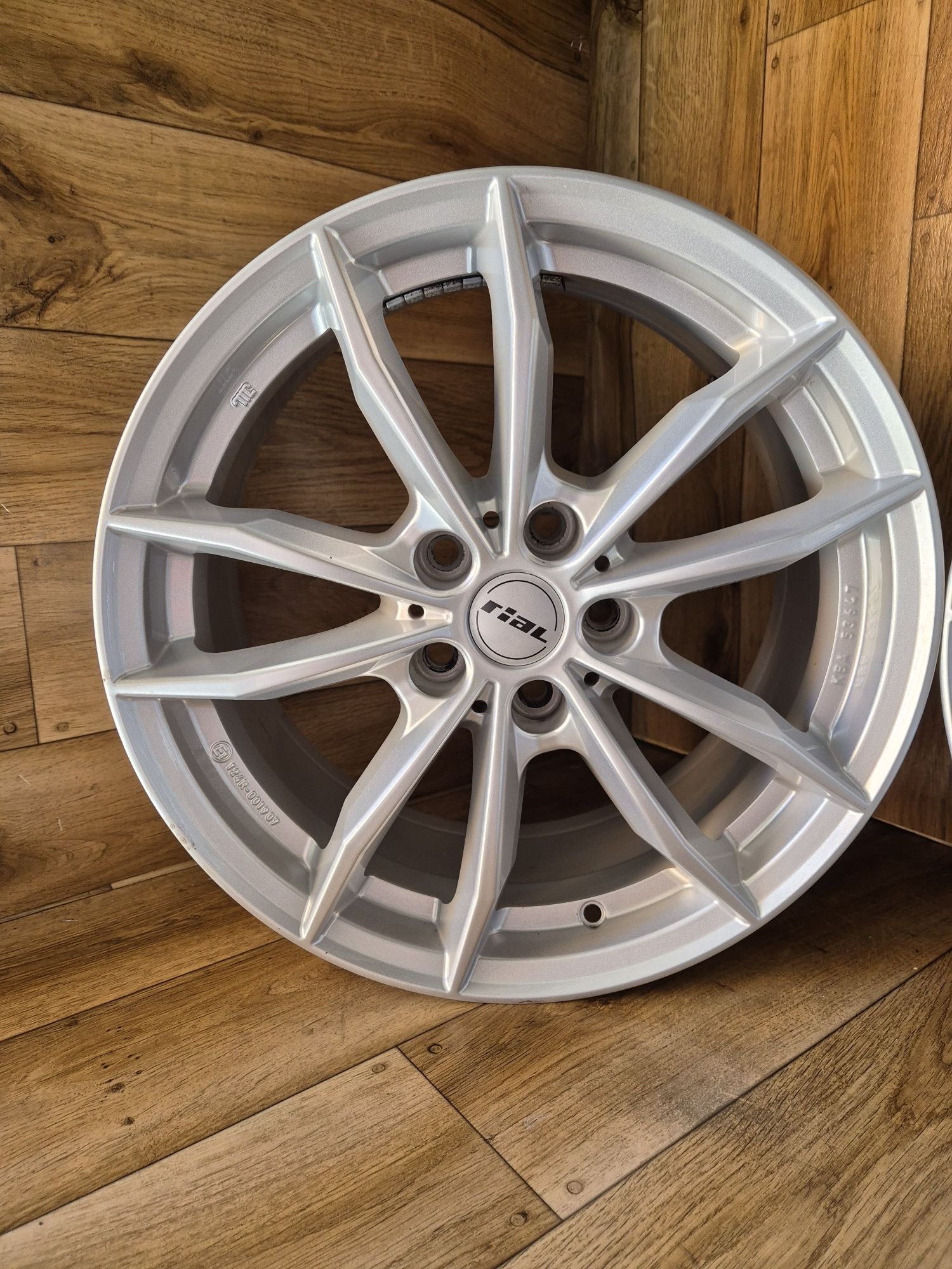 Alufelgi Rial 17 cali 5x112 et30 7,5j stan bdb Audi VW Seat skoda merc