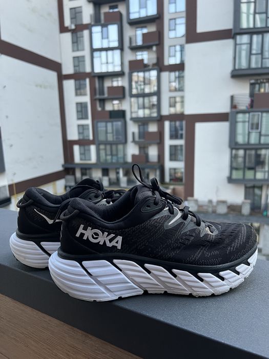 Кросівки Hoka жіночі