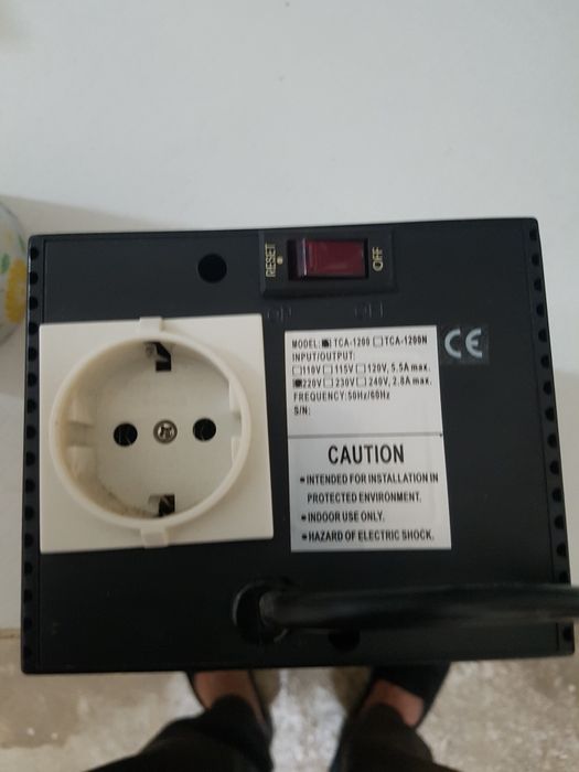 Продам стабилизатор напряжения 220 вольт