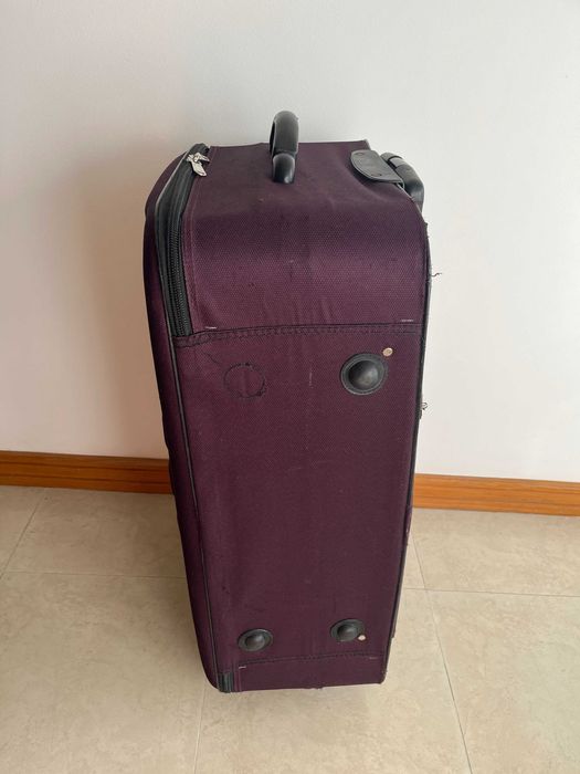Mala de Viagem Grande e com Trolley