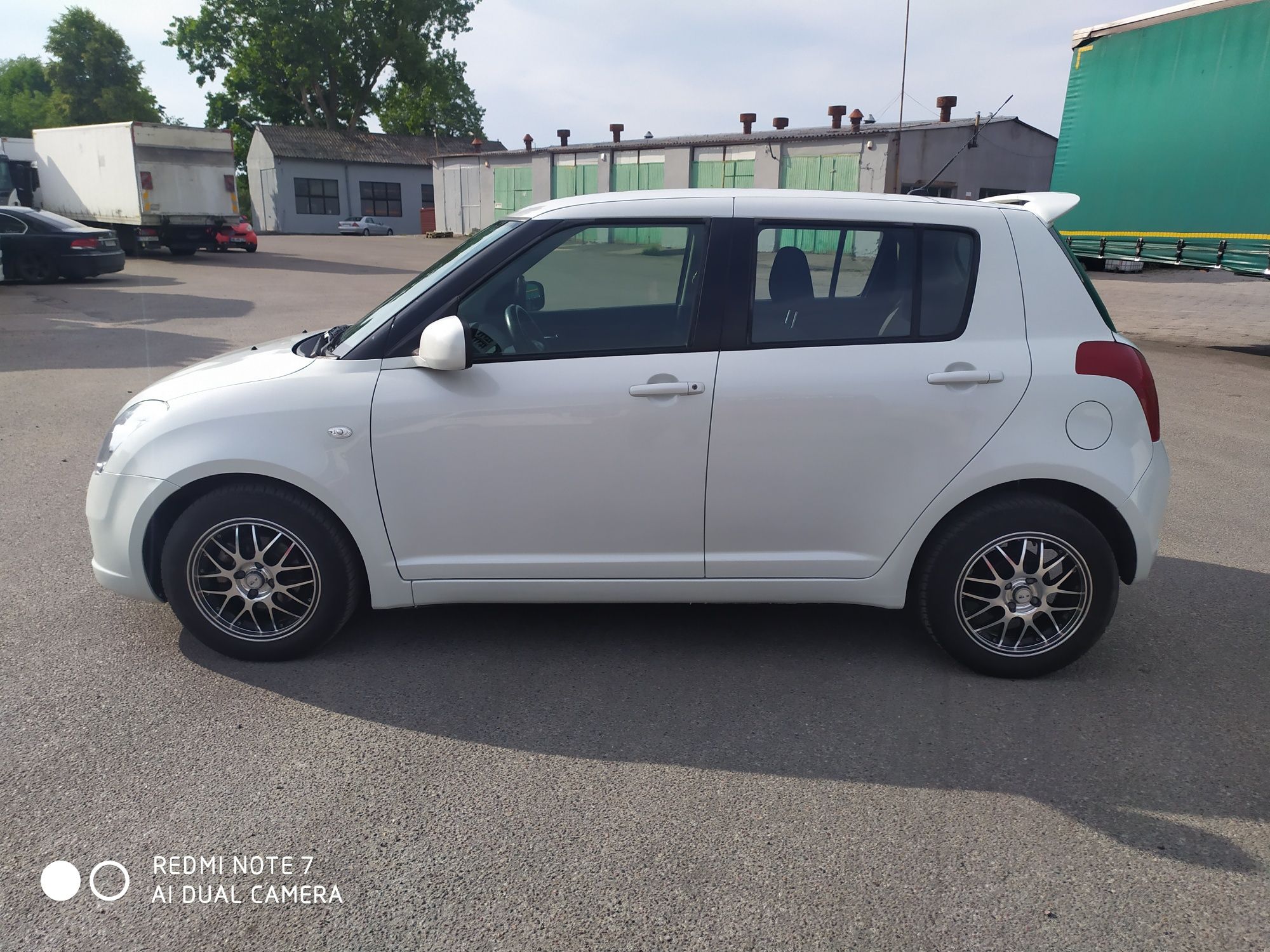 Suzuki Swift 1.3 16v 2006r klima