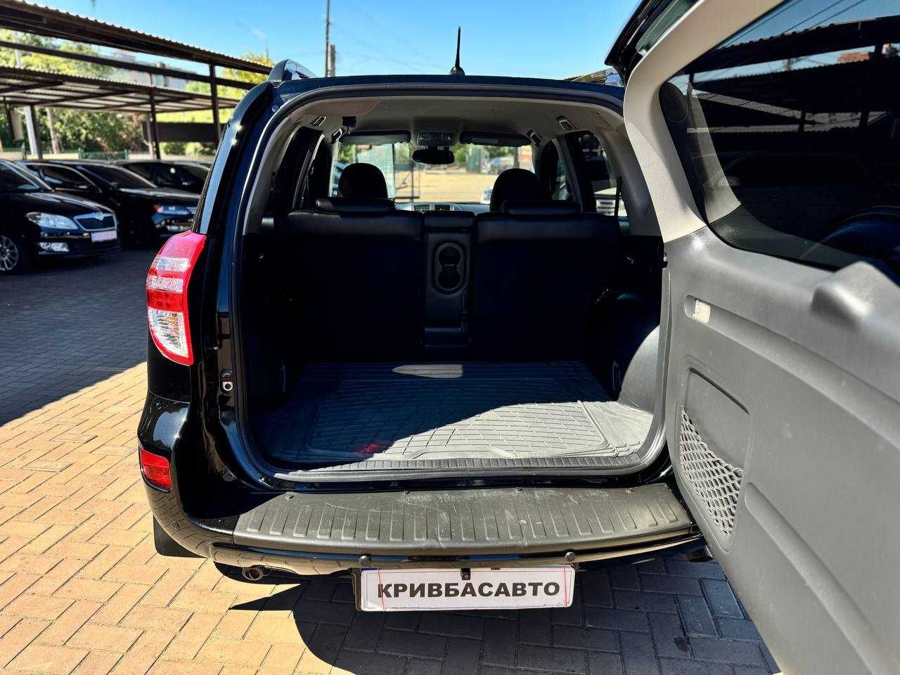 Toyota Rav 4 2011p