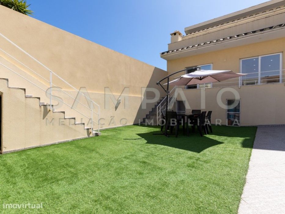 Moradia T3+1- Lavra/ Praias!