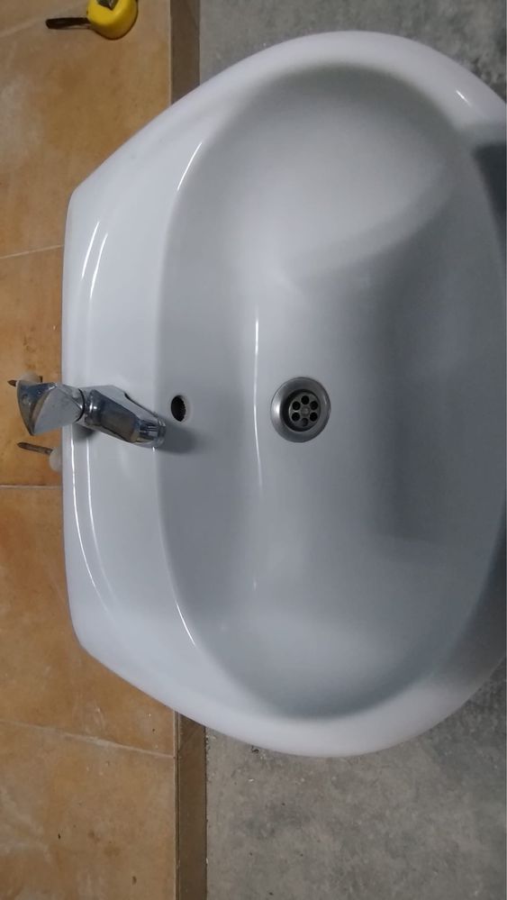 Conjunto bide, sanita e lavatorio