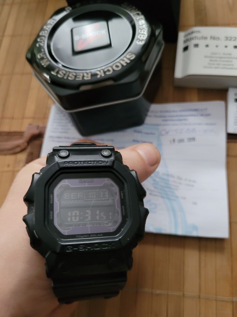 Casio G shock  GA 1000