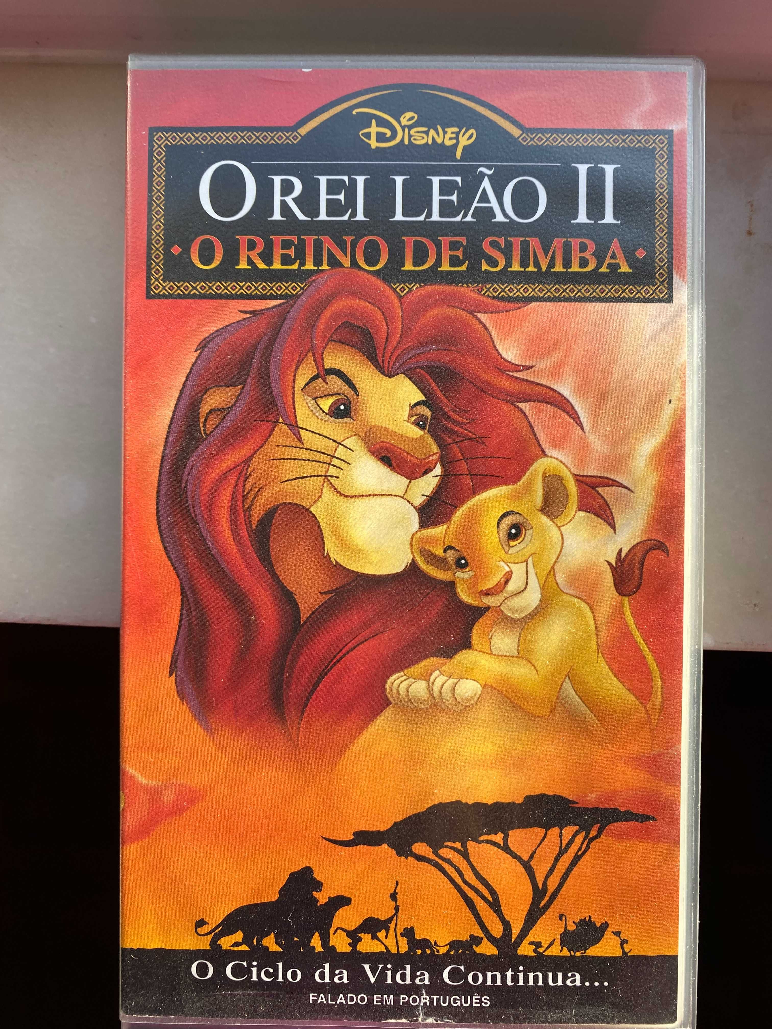 Cassetes VHS com filmes da Disney