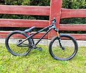 Rower dirt dartmoor two6player pro 26 amortyzator powietrzny dh fr