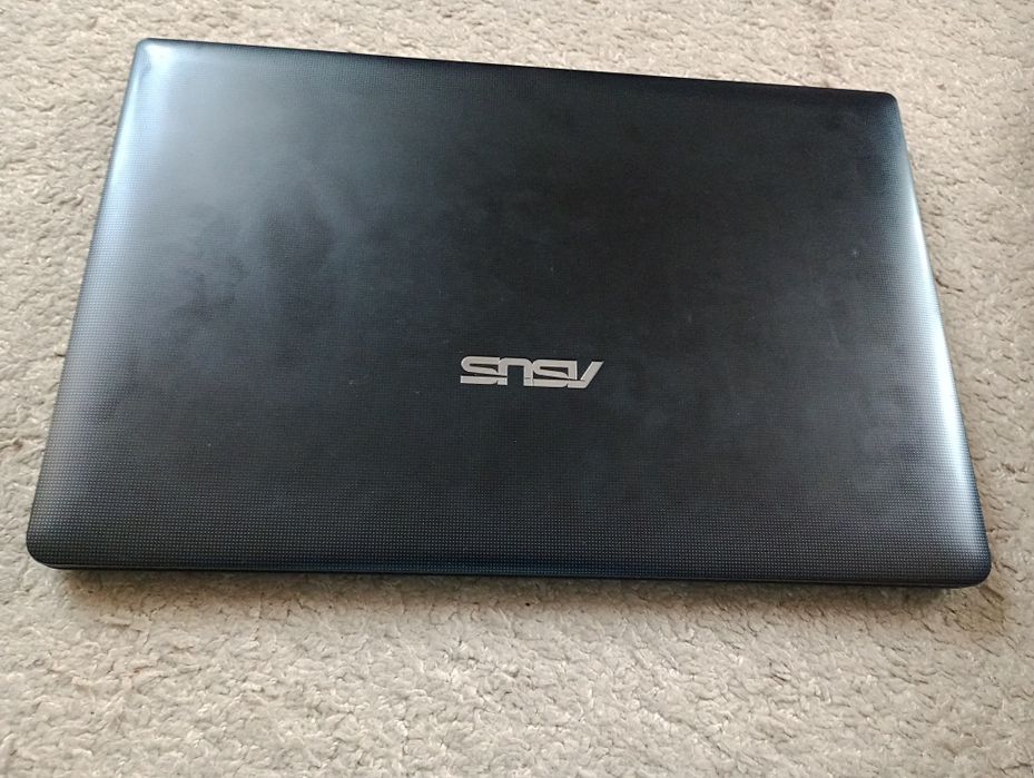 Laptop Asus 501A/ stan bdb/ 16cali /nowa bateria/ladowarka