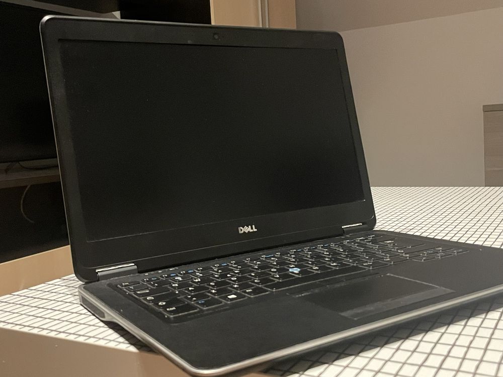 Laptop Dell Latitude E7440 i5 4th generation SSD 500GB 8GB RAM