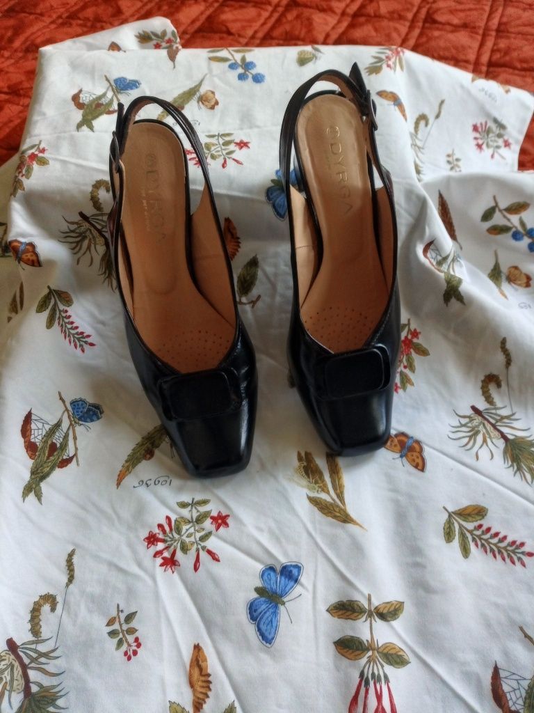 Buty czółenka damskie jak nowe roz.37 firma Dyrga