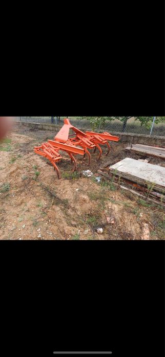 Escarificadores marca Galucho de nove braços