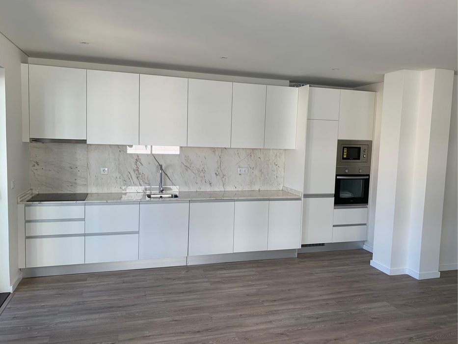 T2+1 rua do Campo Alegre 144