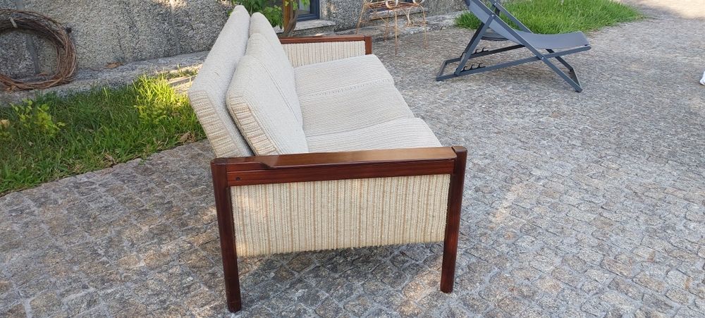 canapé nórdico em pau santo