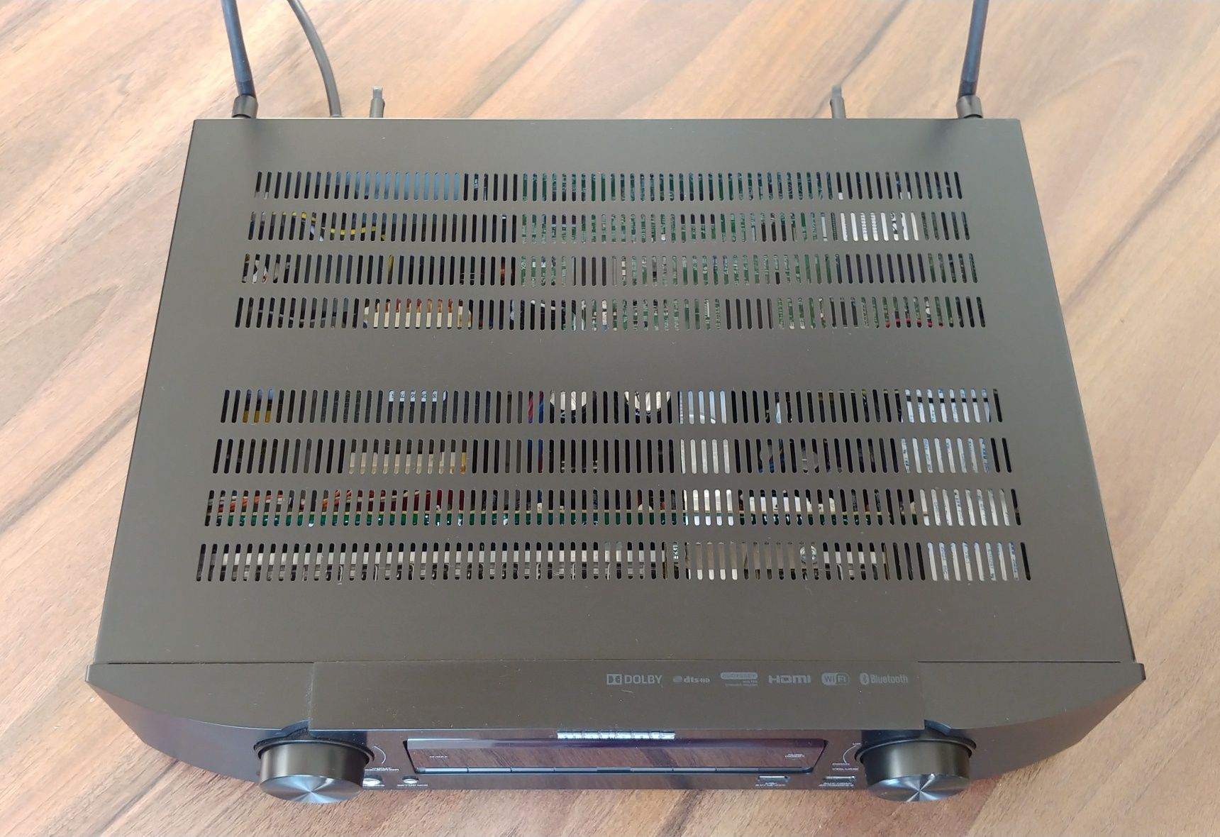 Amplituner kina domowego Marantz NR1506.