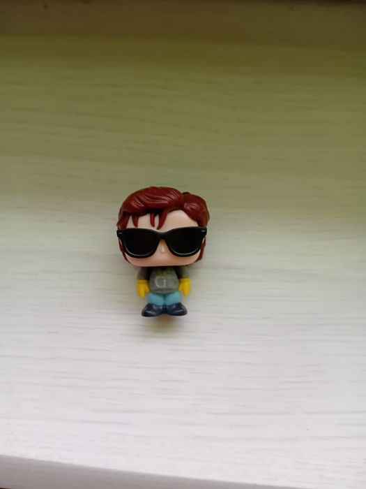 фігурка з kinder joy Stranger things Steve  (дивні дива)