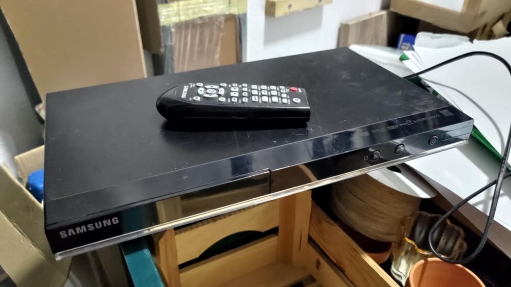 Odtwarzacz samsung DVD USB Hdmi pilot
