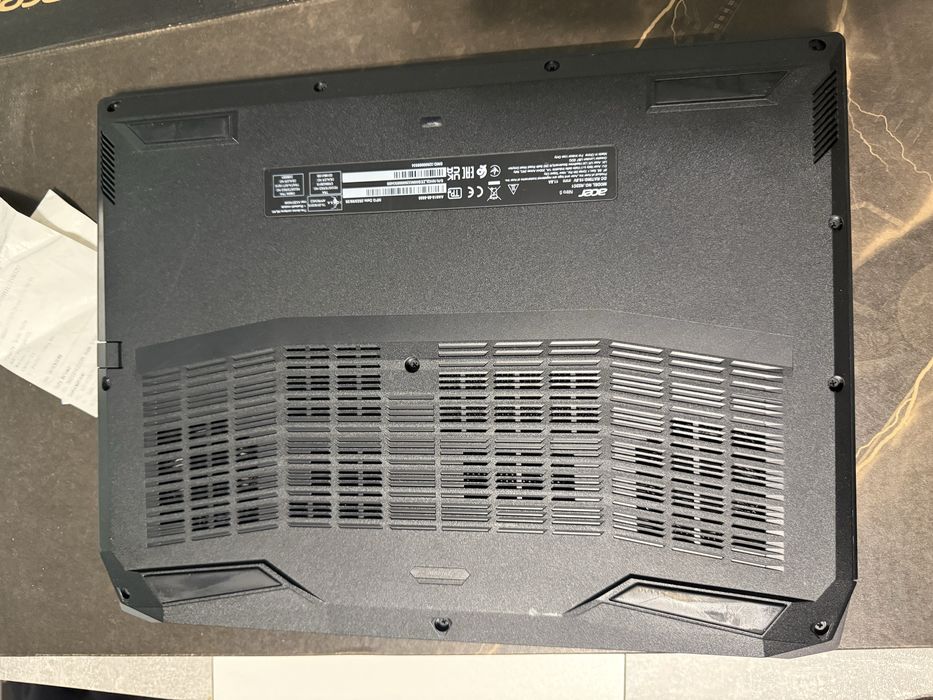 Portátil Gaming ACER Nitro 5 AN515 RTX 4050 c/garantia