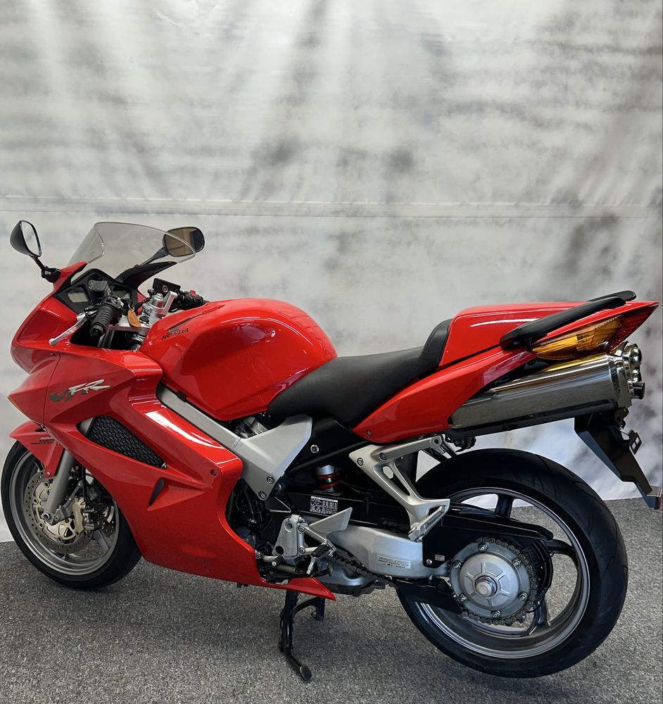 Honda VFR 800A RC46 ABS CBS Dla wymagającego Kupującego