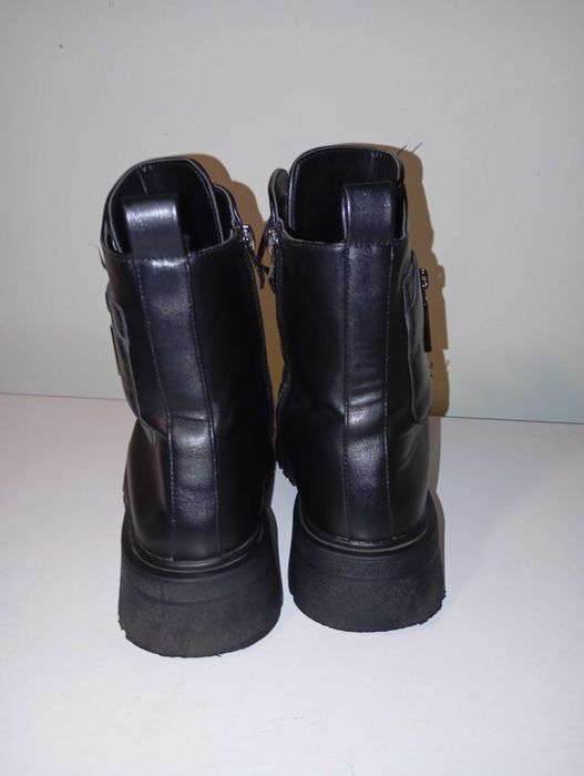 Зимові сапоги жіночі або підліткові