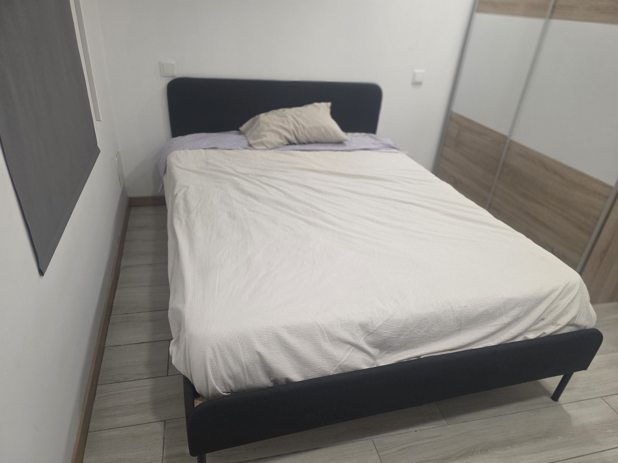 Cama com colchão