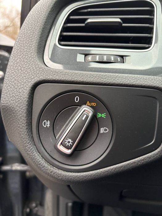 Volkswagen E-golf 2019