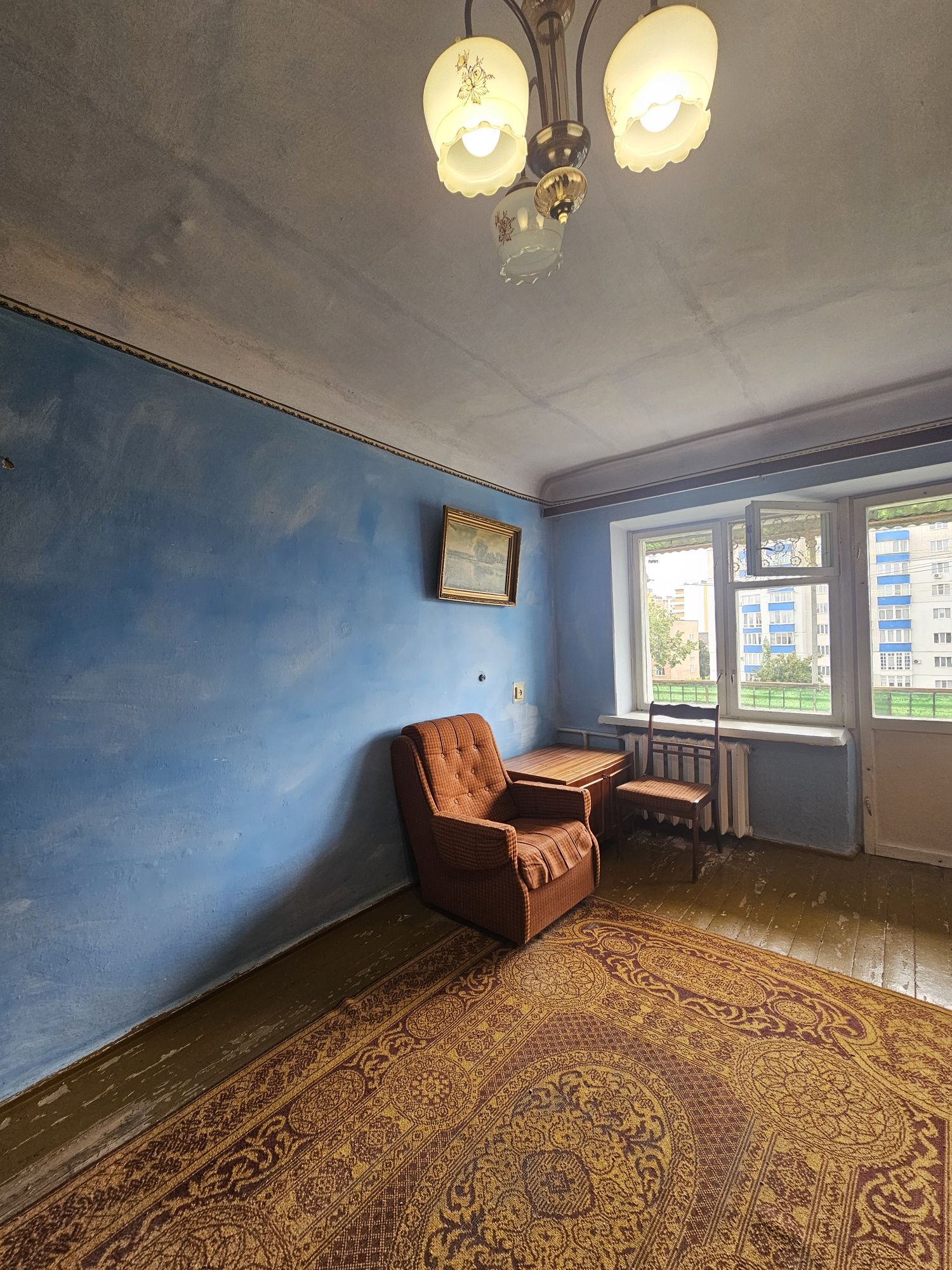 Продам 3 кімнатну квартиру в центрі міста