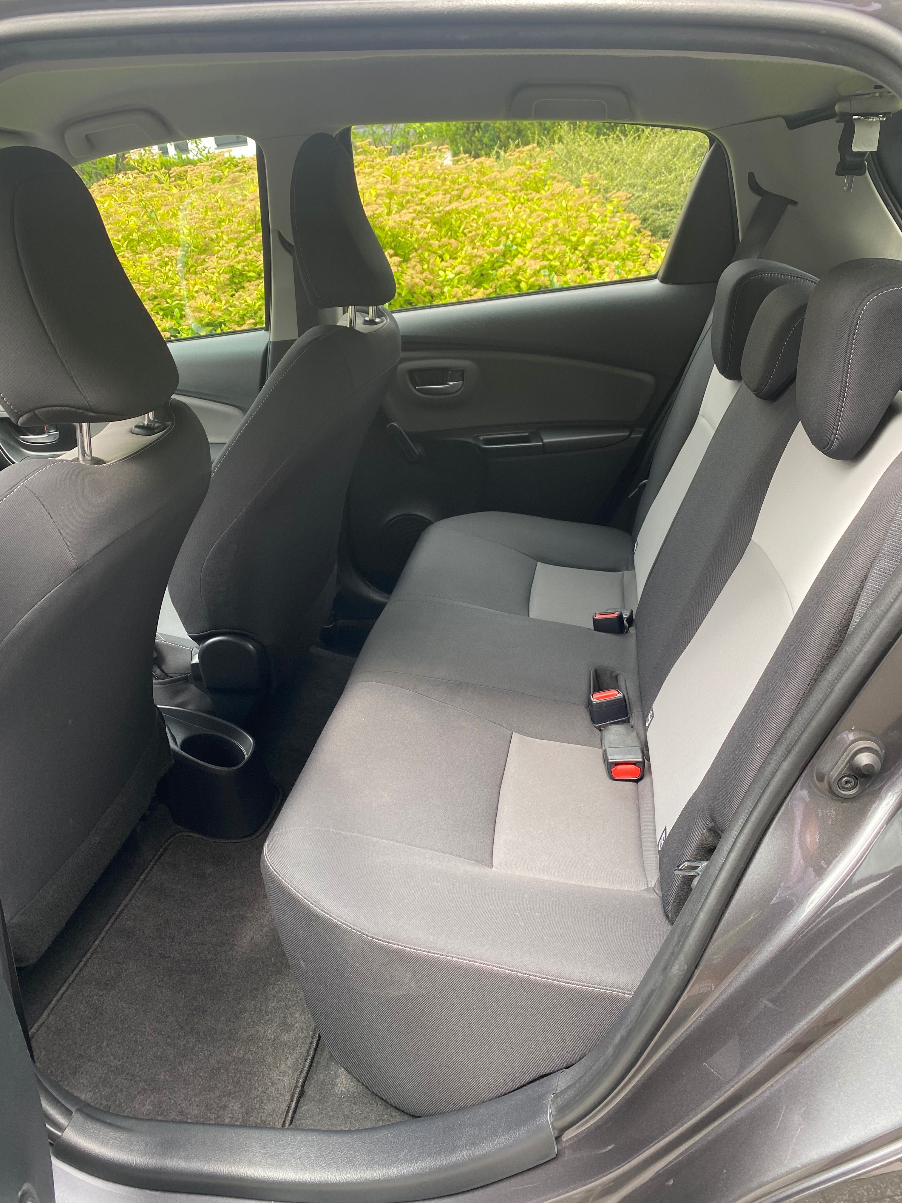 TOYOTA YARIS , automat, pierwszy własciel, salon Polska, ASO