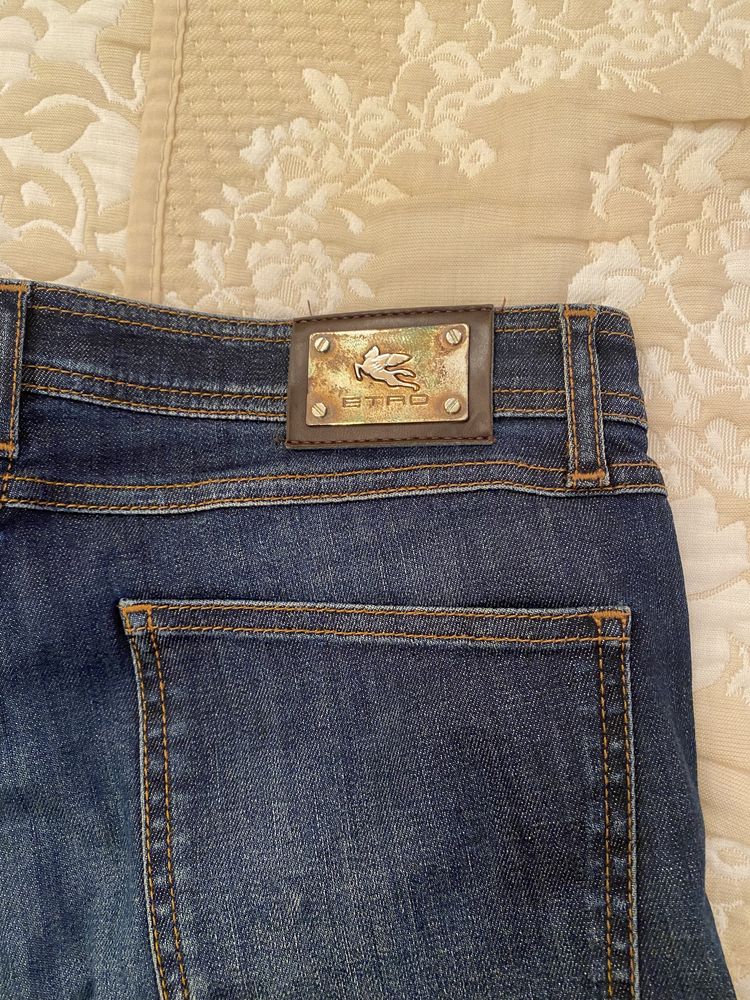 Продам джинсы Etro