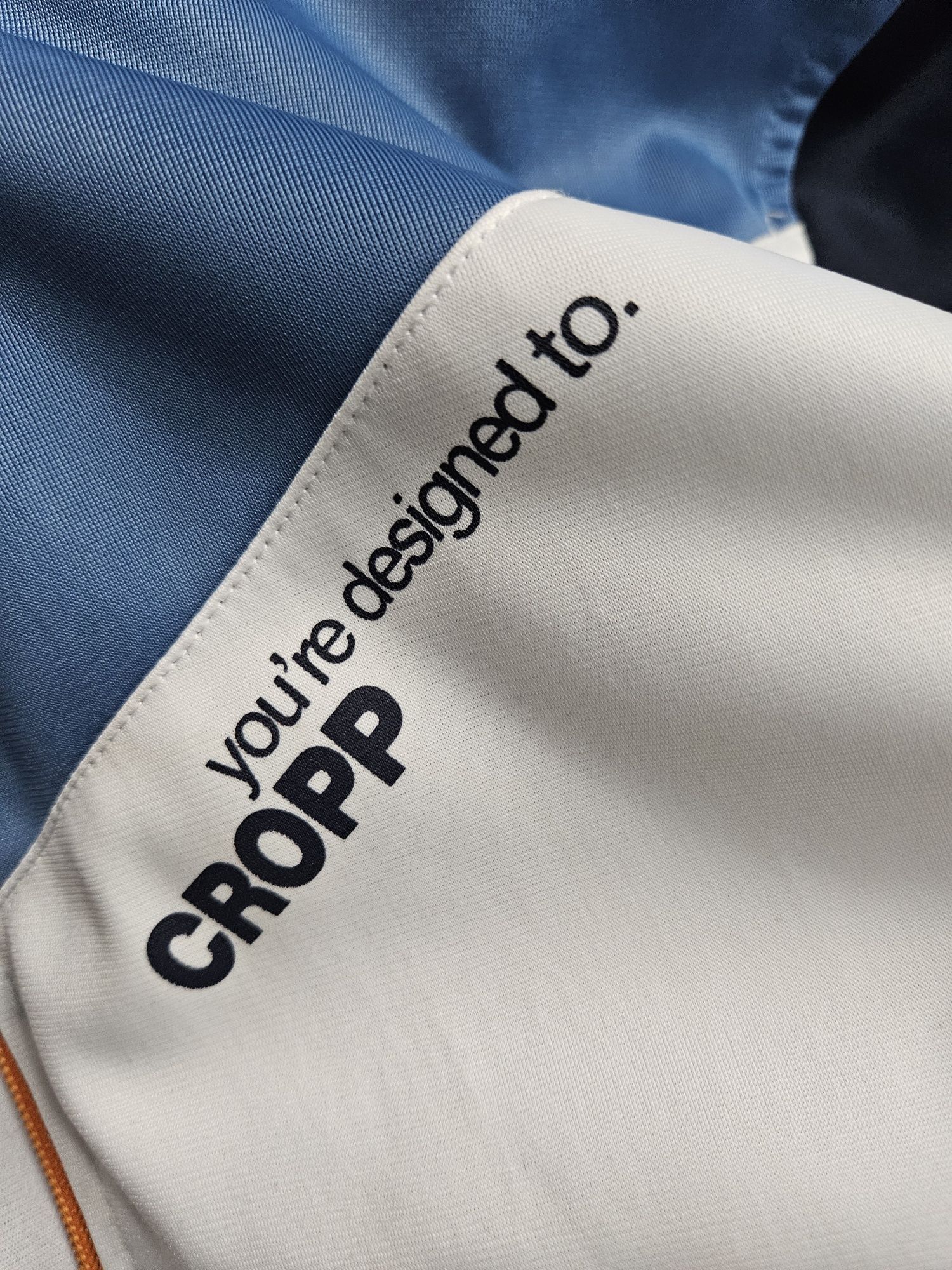 Crop bluza na zamek.