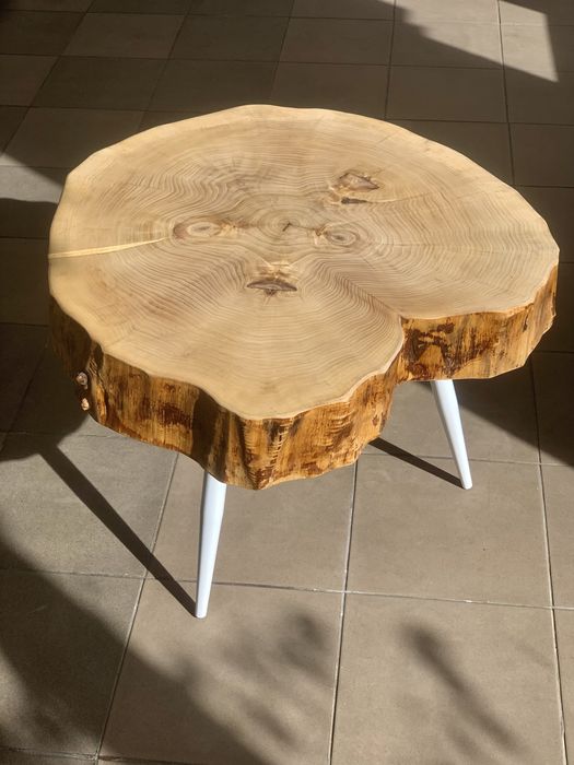 Журнальний стіл із тополі