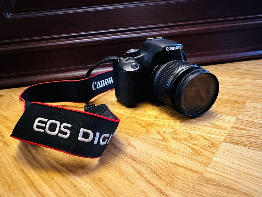 Canon EOS 500D + обєктик ЕF-S 18-55 IS kit