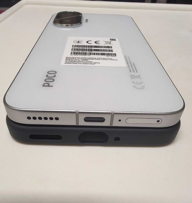 Xiaomi Poco F7 côr branca