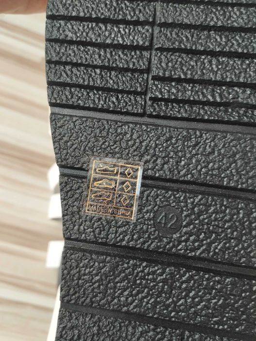 Okazja!! Nowe sandały damskie, czarno-białe, 42