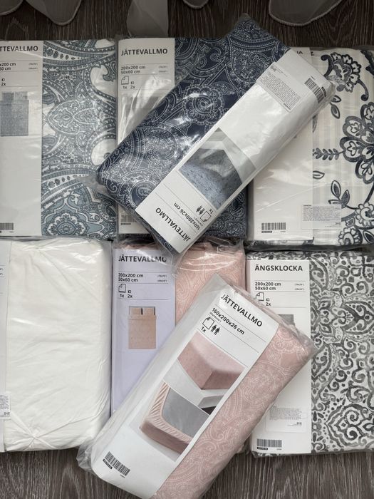 Двухспальні комплекти з простирадлом Ikea