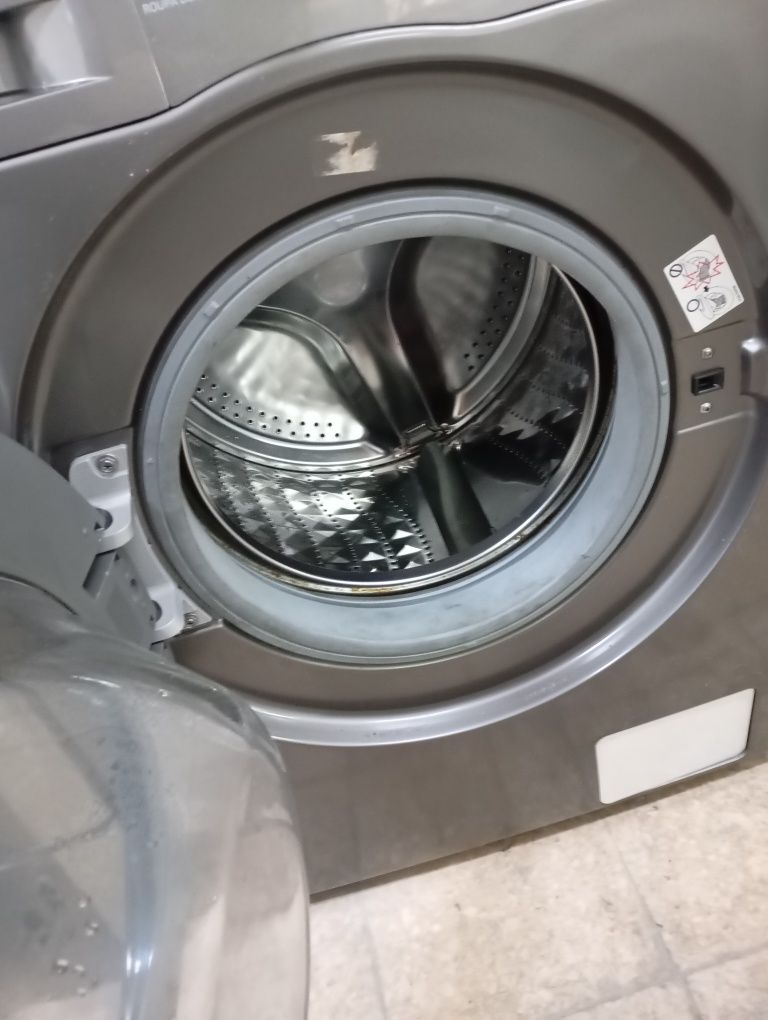 Máquina de lavar roupas Samsung