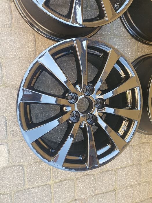 LEXUS 17" 5x114,3 felgi aluminiowe 8J czarny polysk