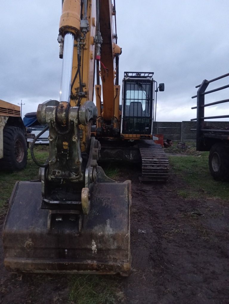 koparka gąsienicowa Liebherr R 914 B HDSL.
- rok pr