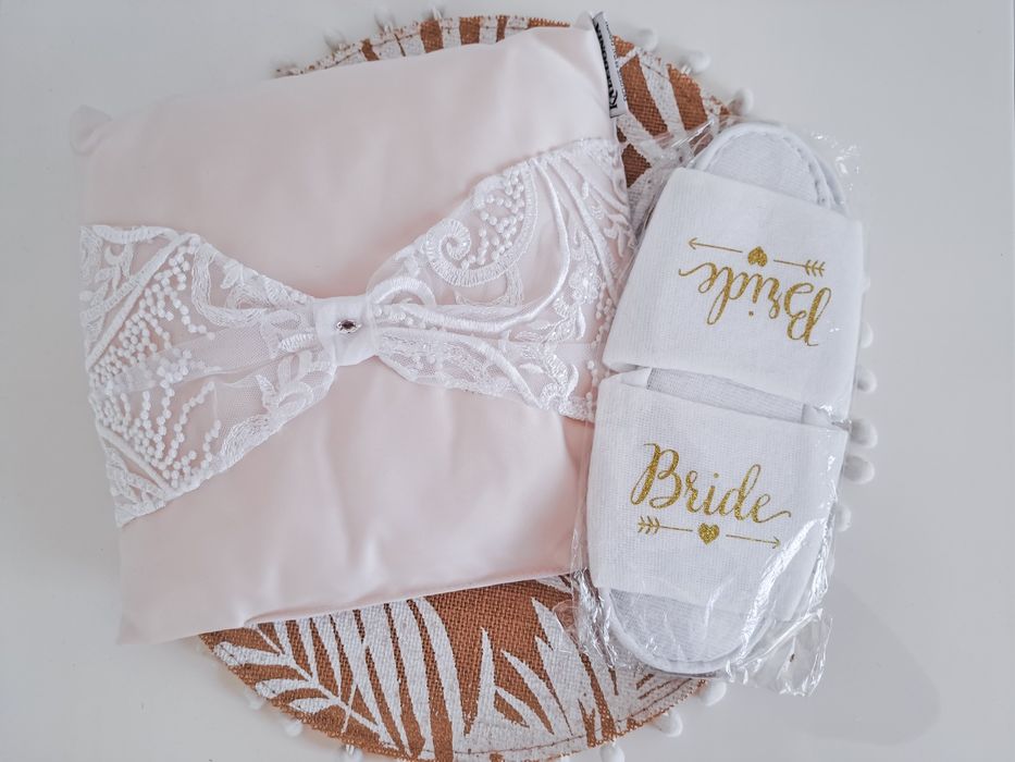 Poduszka na obrączki + kapcie Bride/ ślub, wesele, dodatki